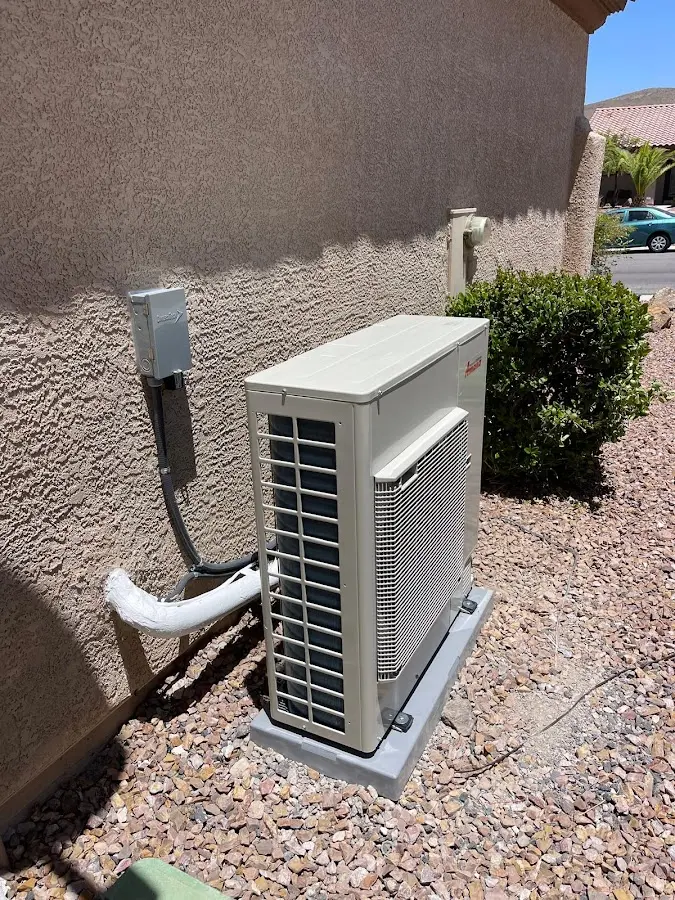 Residential air conditioning condenser unit in Memphis